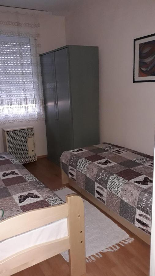Annika Apartman Eger Luaran gambar