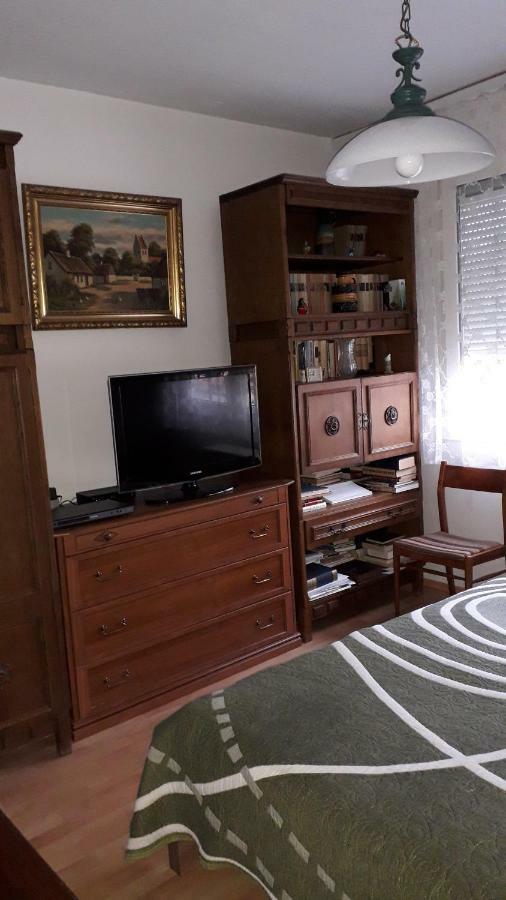 Annika Apartman Eger Luaran gambar