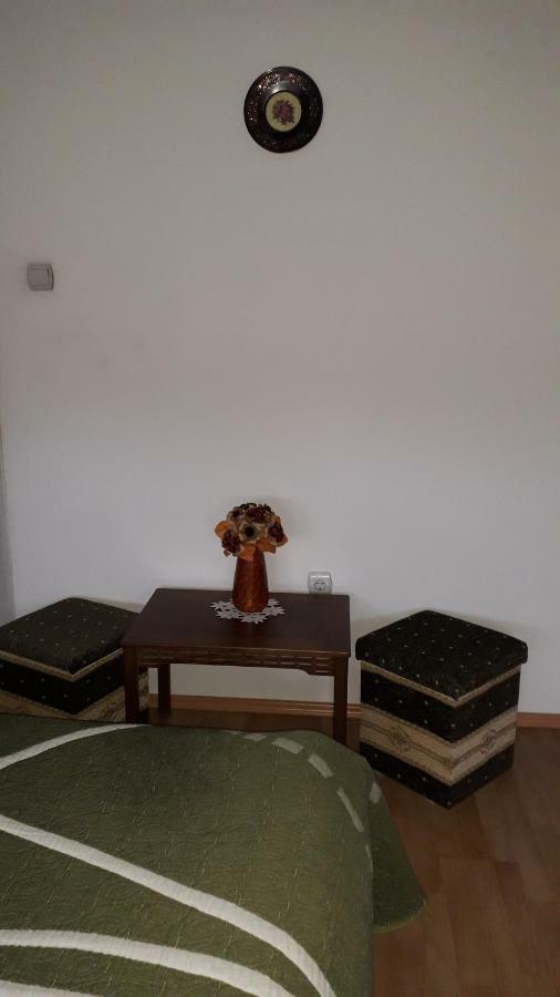 Annika Apartman Eger Luaran gambar