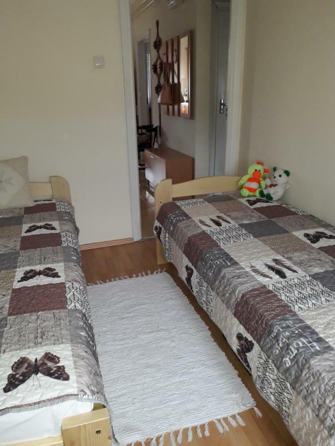 Annika Apartman Eger Luaran gambar